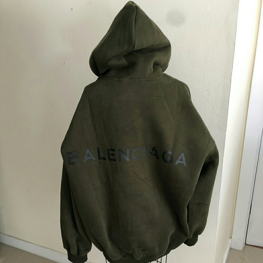 Balenciaga Unisex Oversized Hoodie M
